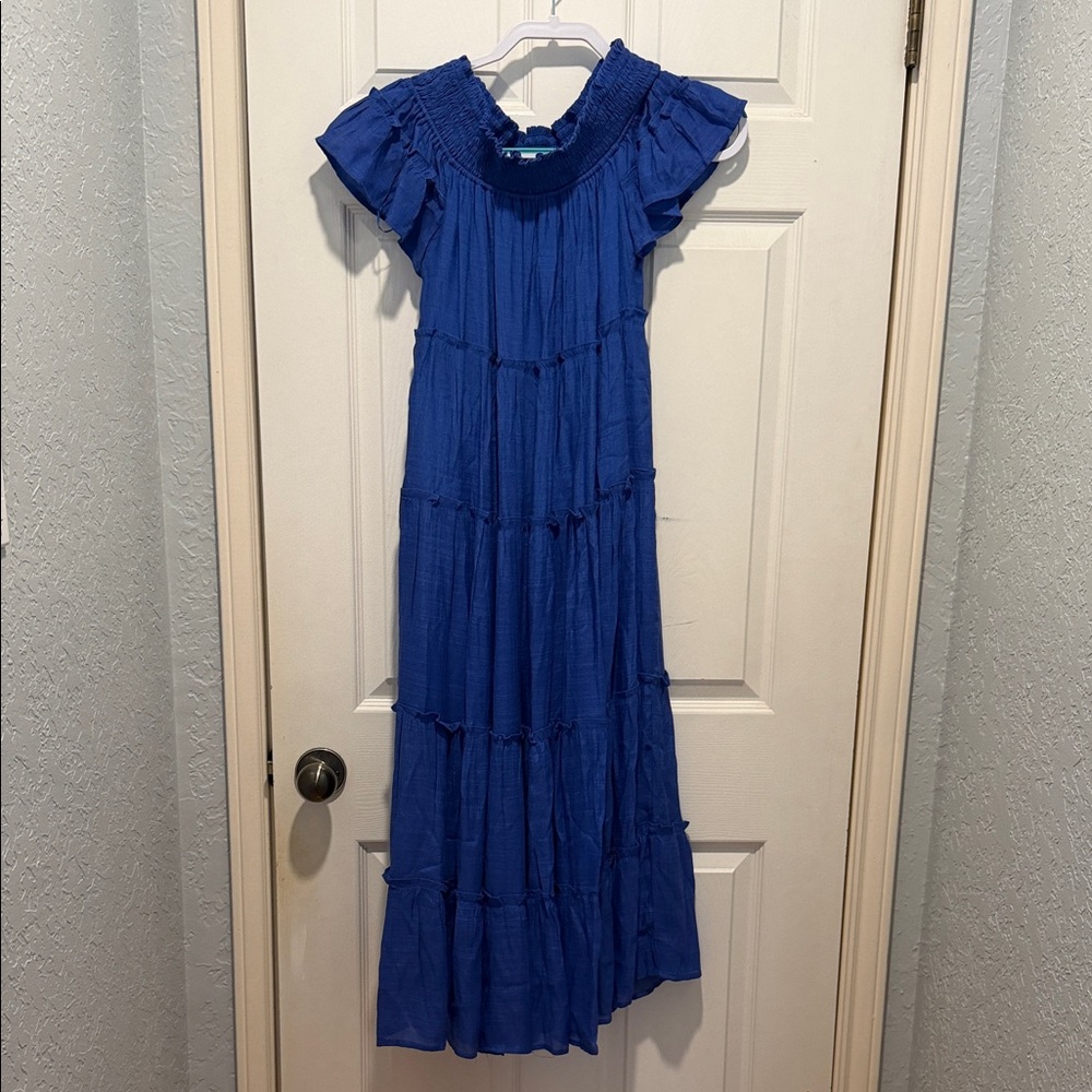 Elegant Blue Maxi Dress